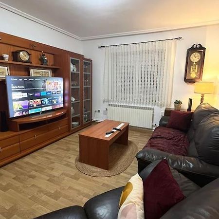 דירות וייאדוליד Piso 5 Min A Pie Del Centro Parking Gratis מראה חיצוני תמונה