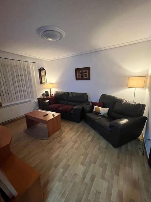 דירות וייאדוליד Piso 5 Min A Pie Del Centro Parking Gratis מראה חיצוני תמונה